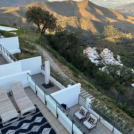 Modern Marbella Villa, Pool, Ocean & Mountain View