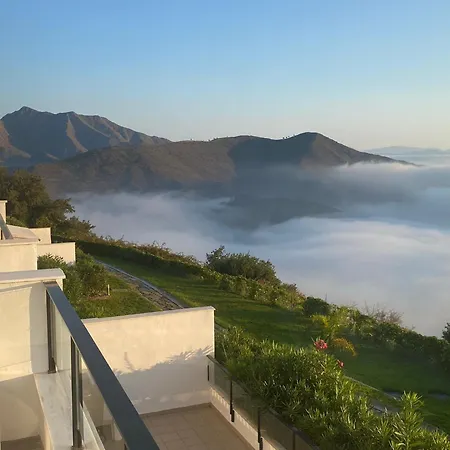 Holiday home Modern Marbella Villa, Pool, Ocean & Mountain View La Mairena