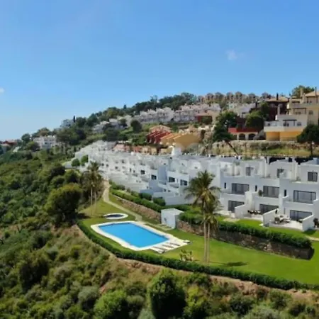 Modern Marbella Villa, Pool, Ocean & Mountain View